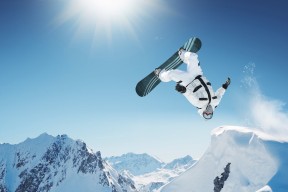 多米体育官网开户-字母哥关键节点大胜，瑞士队带队取胜，一场关于团队与领袖的完美演绎